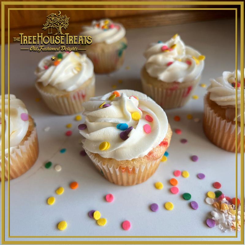 FUNFETTI VANILLA CAKES